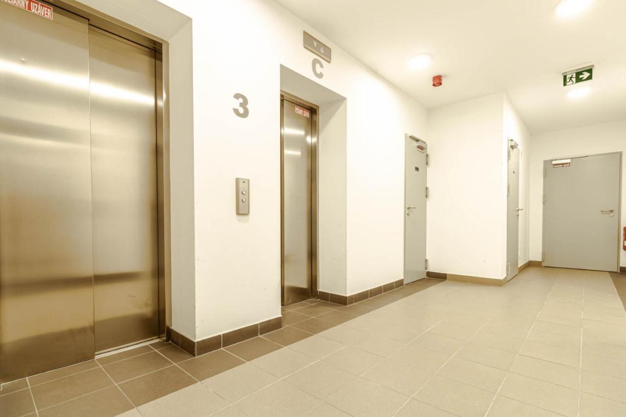 Moderny Byt V Sirsom Centre Διαμέρισμα Μπρατισλάβα Εξωτερικό φωτογραφία