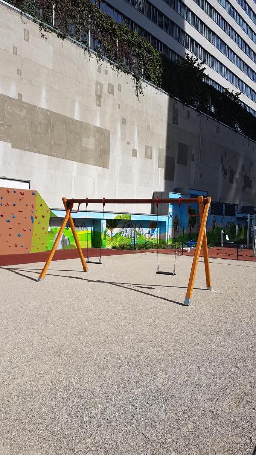 Moderny Byt V Sirsom Centre Διαμέρισμα Μπρατισλάβα Εξωτερικό φωτογραφία